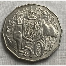 AUSTRALIA 1984 . FIFTY 50 CENTS COIN . COAT OF ARMS